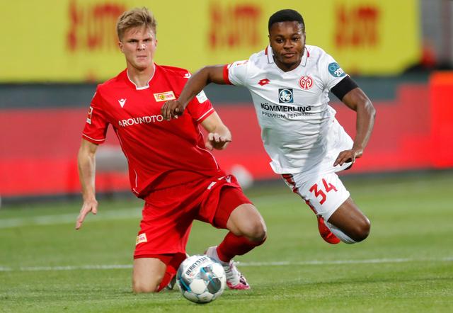 巴萨在转会 巴萨在转会