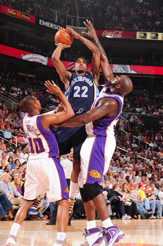 中继续保持 中继续保持