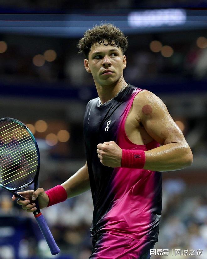 一直被外界 一直被外界